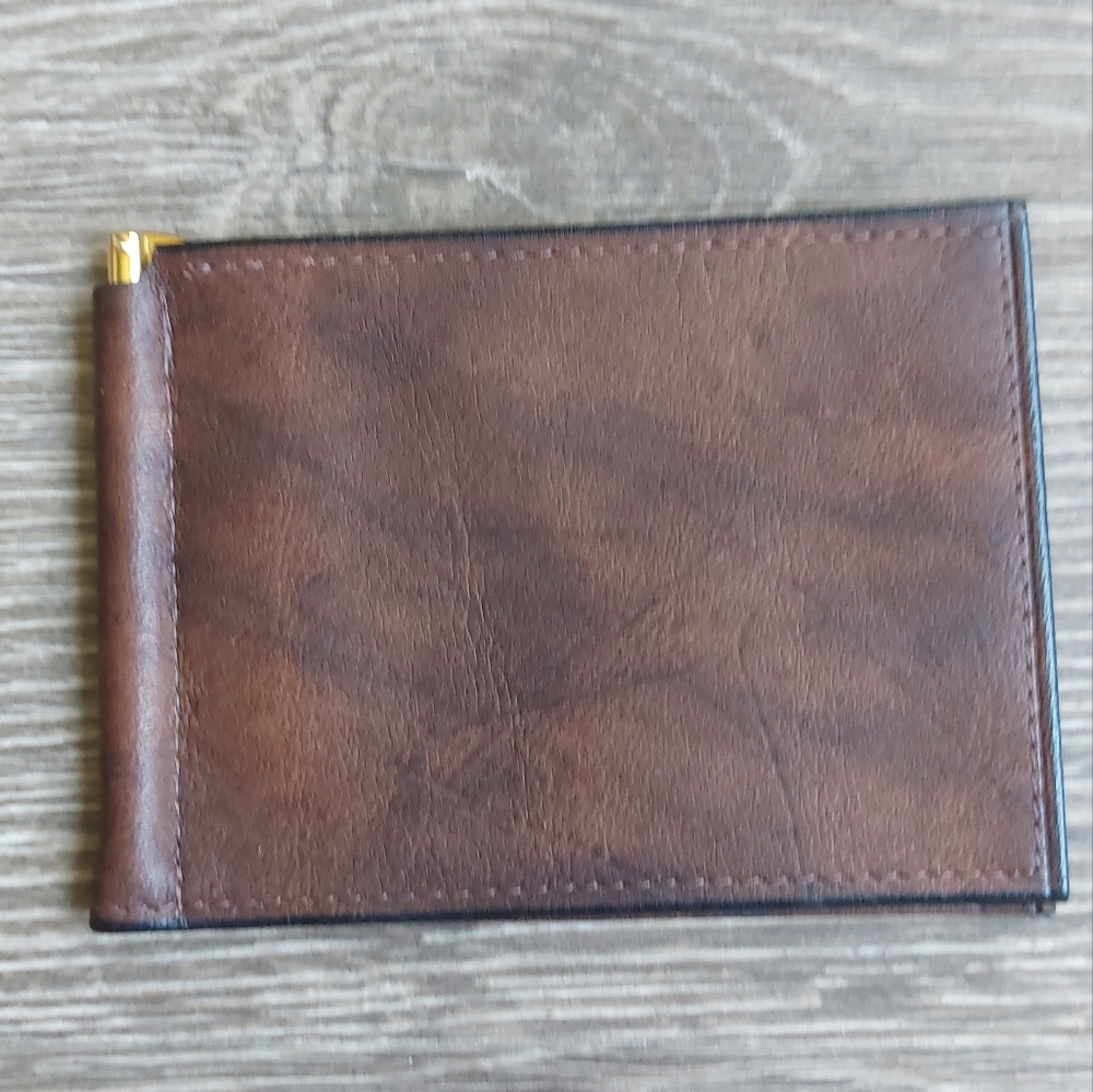 Rolfs slim cowhide wallet money clip. Very sleek and modern. NEW